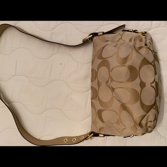 COACH CROSS BODY - Picture 2 of 15